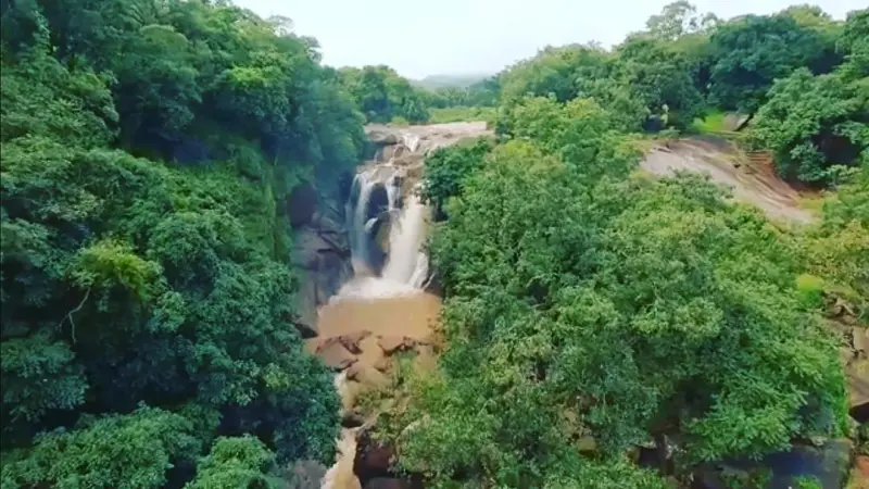 Plateau-state Waterfall